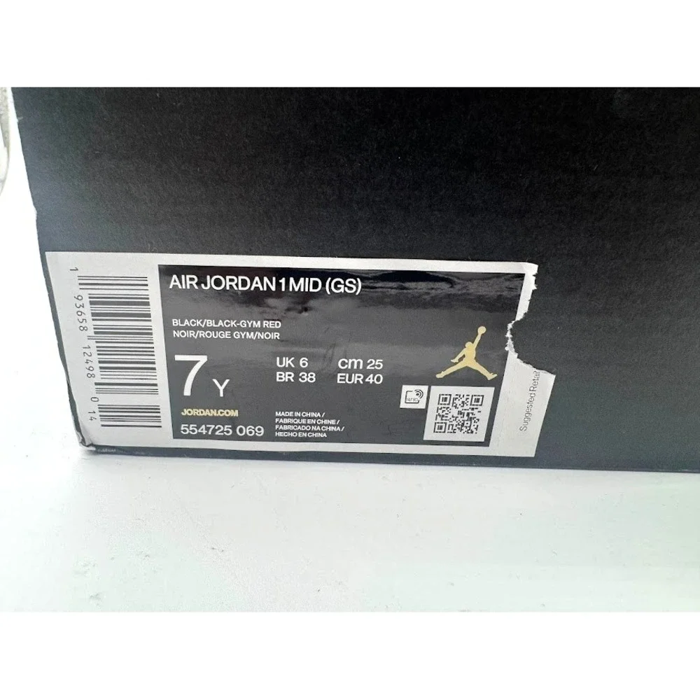 Nike Air Jordan 1 Mid Chicago Black Toe Size 7Y Lightly Worn ONCE 554725-069